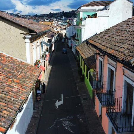 San Marcos Cultural & Guesthouse キト エクステリア 写真