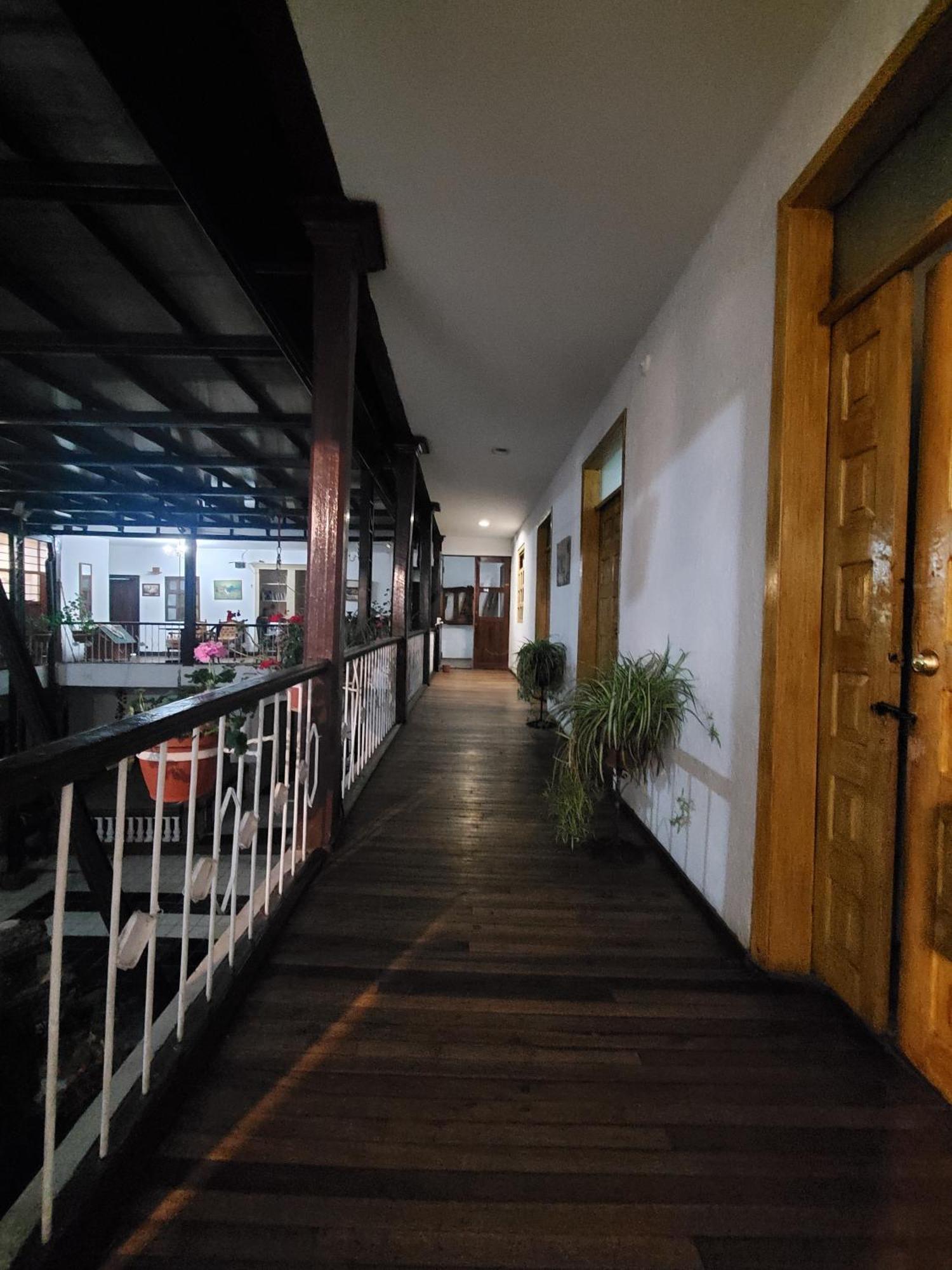 San Marcos Cultural & Guesthouse キト エクステリア 写真